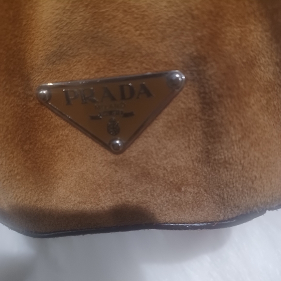Authentic vintage Prada purse with some stains, mostly with good condition. - Picture 4 of 16